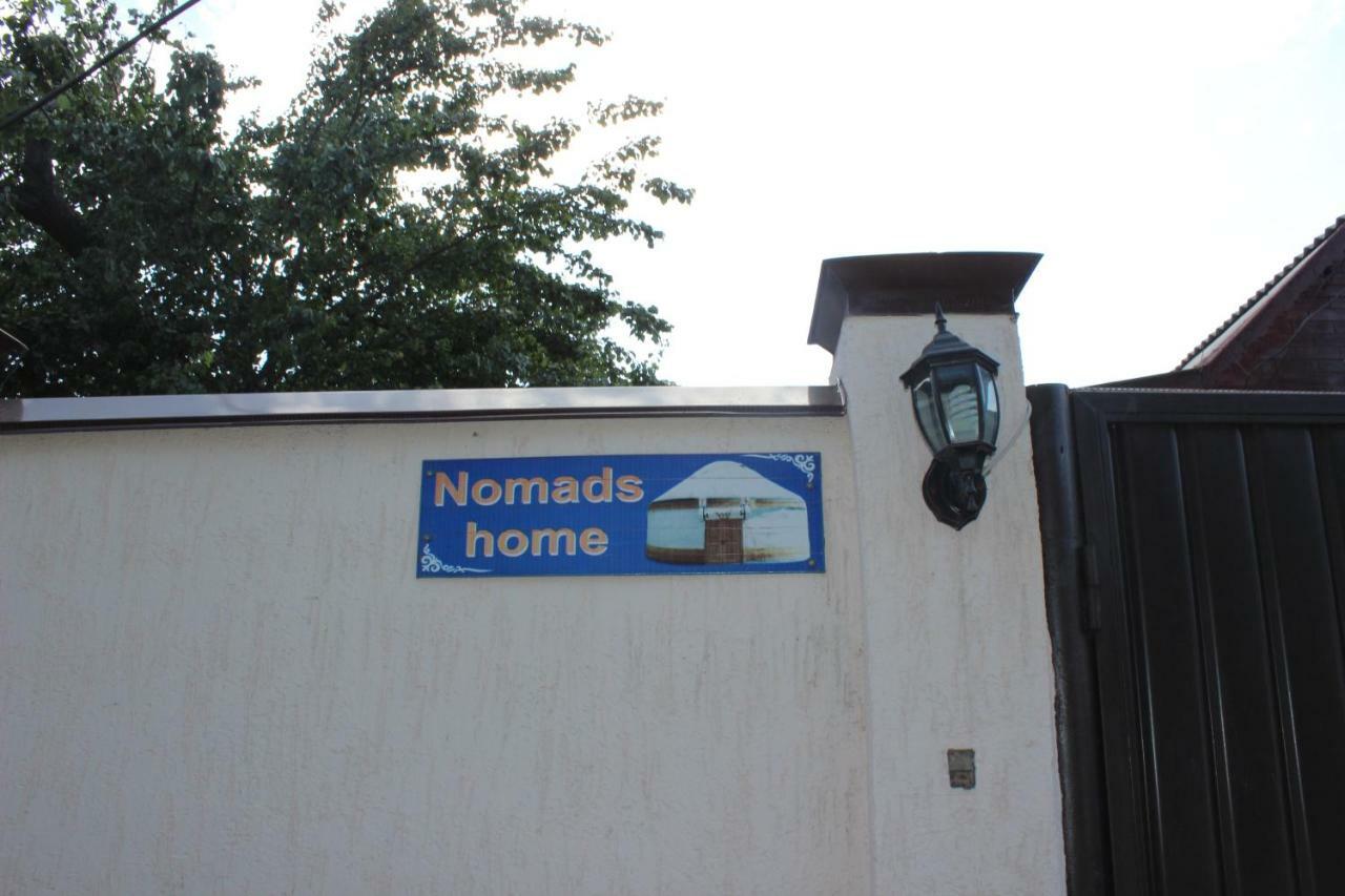 Nomads Home ビシュケク エクステリア 写真